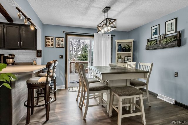 4862 Meadow Lane, Hamburg, NY 14075