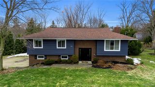 4862 Meadow Lane, Hamburg, NY 14075