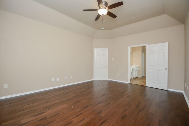 13027 Sweetgum Shores Drive, Houston, TX 77044