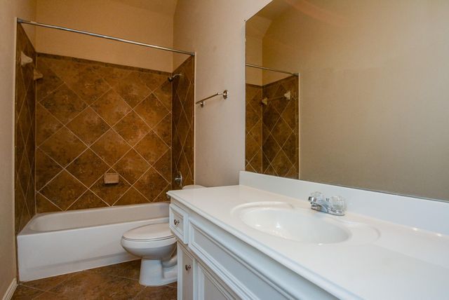 13027 Sweetgum Shores Drive, Houston, TX 77044