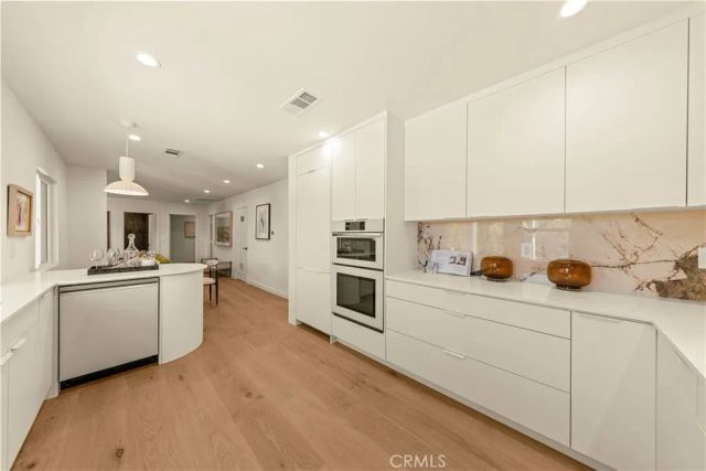 2817 S Barrington, Los Angeles, CA 90064