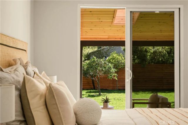 2817 S Barrington, Los Angeles, CA 90064