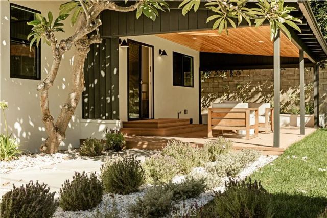 2817 S Barrington, Los Angeles, CA 90064