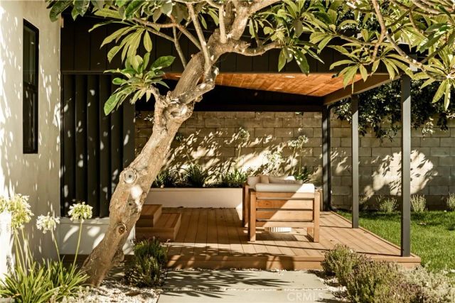 2817 S Barrington, Los Angeles, CA 90064
