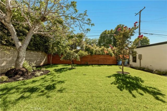 2817 S Barrington, Los Angeles, CA 90064