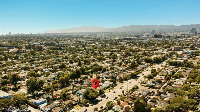 2817 S Barrington, Los Angeles, CA 90064
