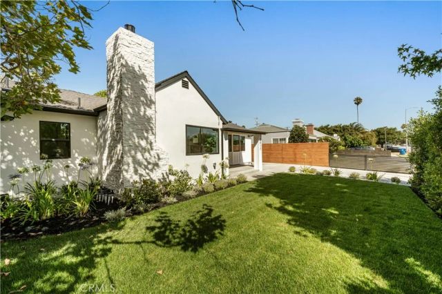 2817 S Barrington, Los Angeles, CA 90064