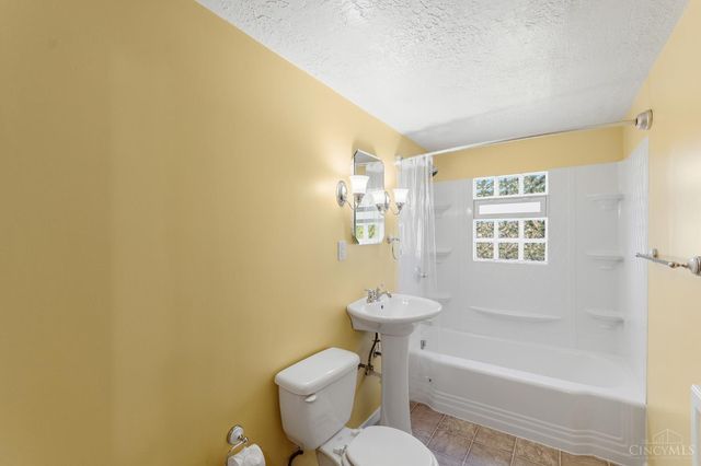 301 Don Lane, Delhi Twp, OH 45238
