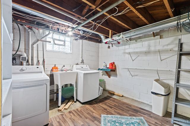 301 Don Lane, Delhi Twp, OH 45238