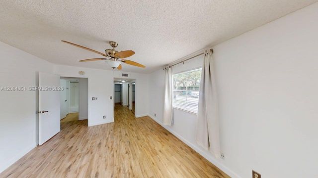 9855 Westview Dr 717, Coral Springs, FL 33076