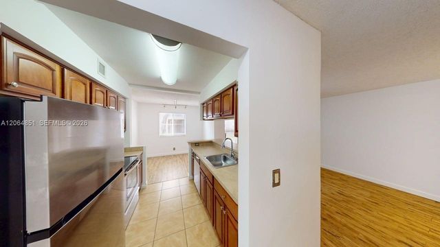 9855 Westview Dr 717, Coral Springs, FL 33076