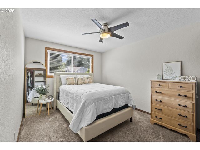 1295 N Grant, Canby, OR 97013