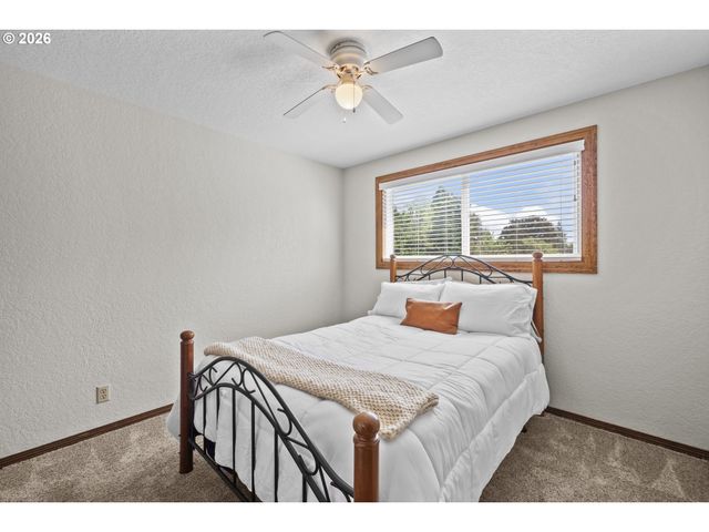 1295 N Grant, Canby, OR 97013
