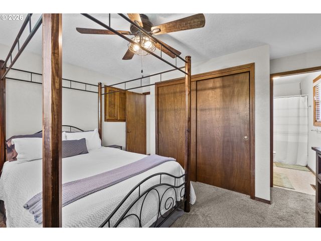 1295 N Grant, Canby, OR 97013