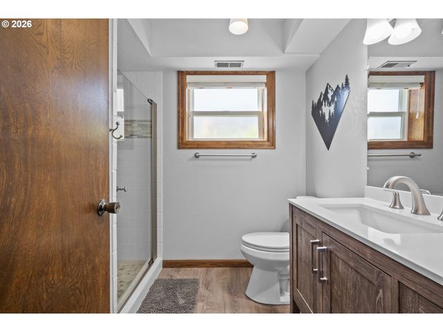 1295 N Grant, Canby, OR 97013