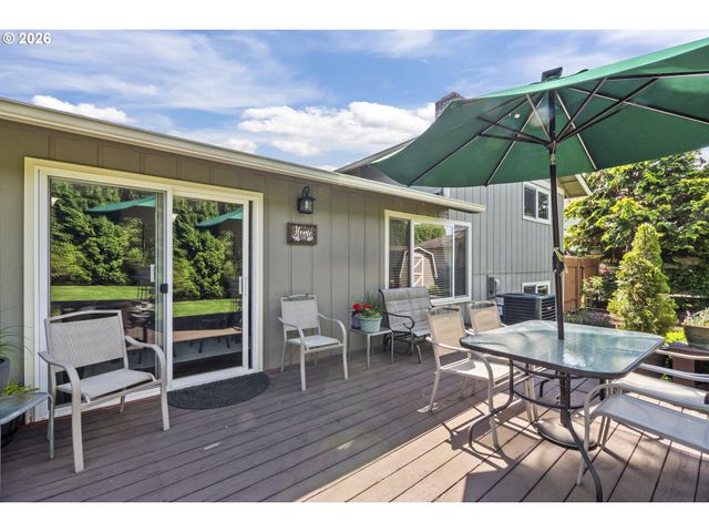 1295 N Grant, Canby, OR 97013