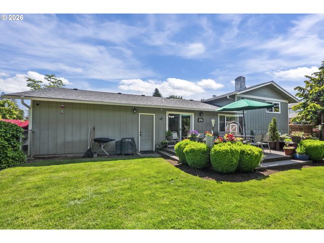 1295 N Grant, Canby, OR 97013