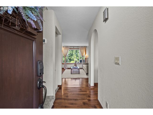 1295 N Grant, Canby, OR 97013