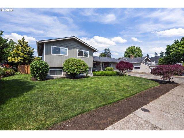 1295 N Grant, Canby, OR 97013