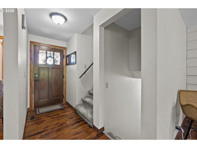 1295 N Grant, Canby, OR 97013