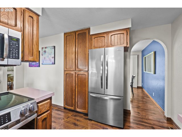 1295 N Grant, Canby, OR 97013