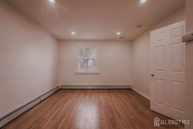 253 9th Street A, Sayreville, NJ 08879