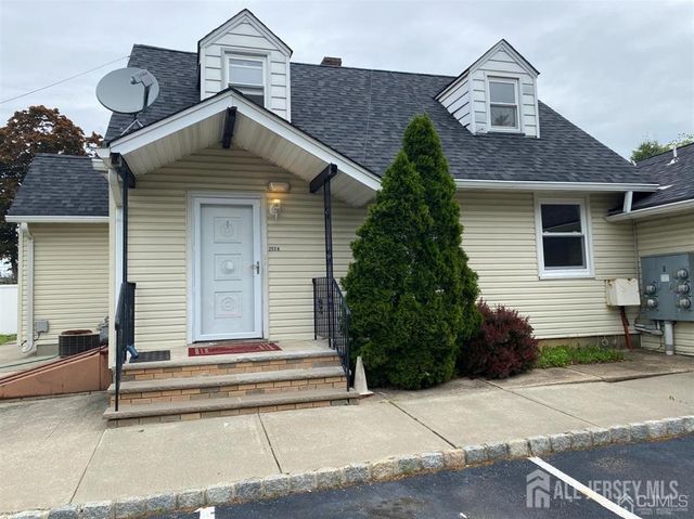 253 9th Street A, Sayreville, NJ 08879