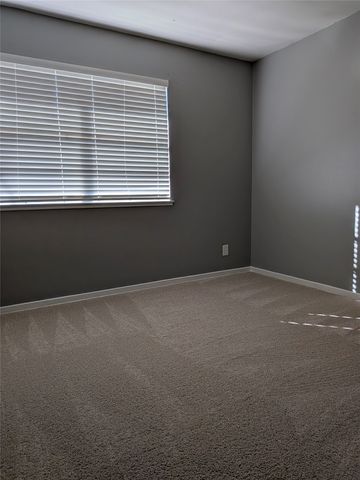 610 Northside Avenue, Lewisville, TX 75057