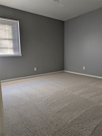 610 Northside Avenue, Lewisville, TX 75057