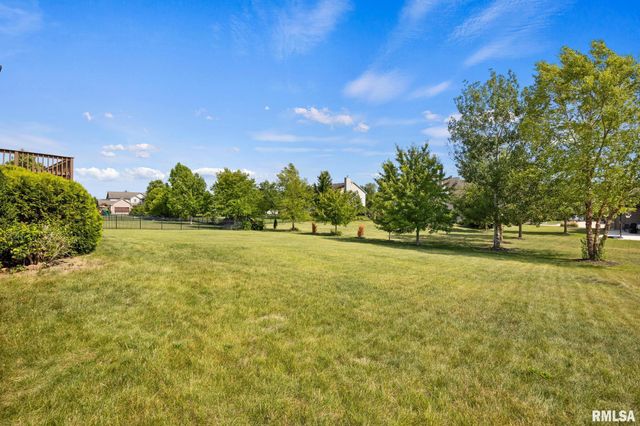 2922 W WESSEX Drive, Peoria, IL 61615