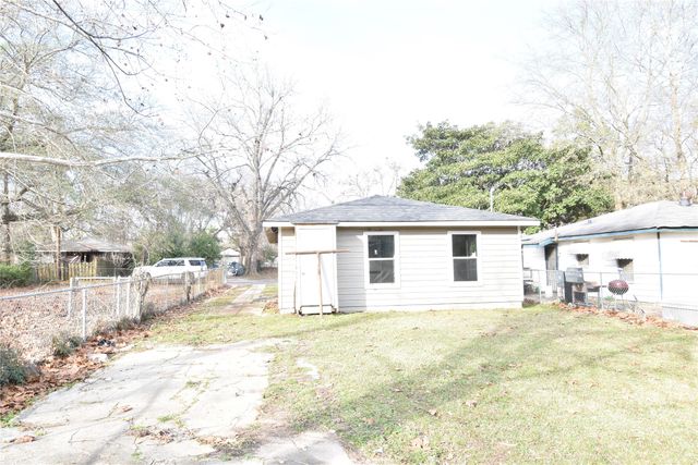 1831 Rainwater Street, Shreveport, LA 71108