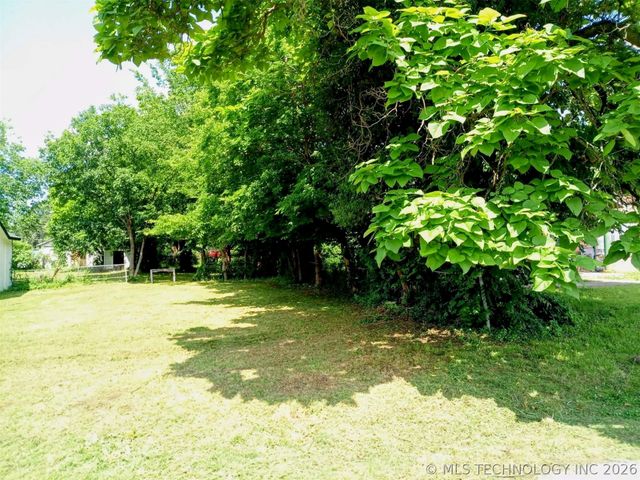 714 Cedar Lane, Okmulgee, OK 74447