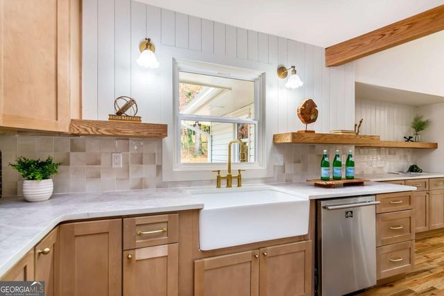 4956 Mountclaire Road, Stone Mountain, GA 30087