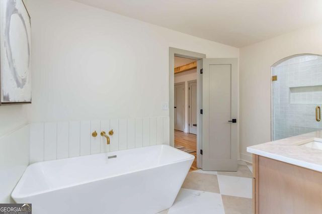 4956 Mountclaire Road, Stone Mountain, GA 30087