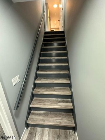 80 Koster St, Wallington Boro, NJ 07057