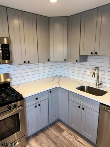 80 Koster St, Wallington Boro, NJ 07057