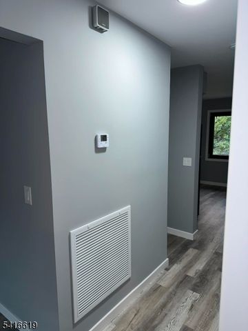 80 Koster St, Wallington Boro, NJ 07057