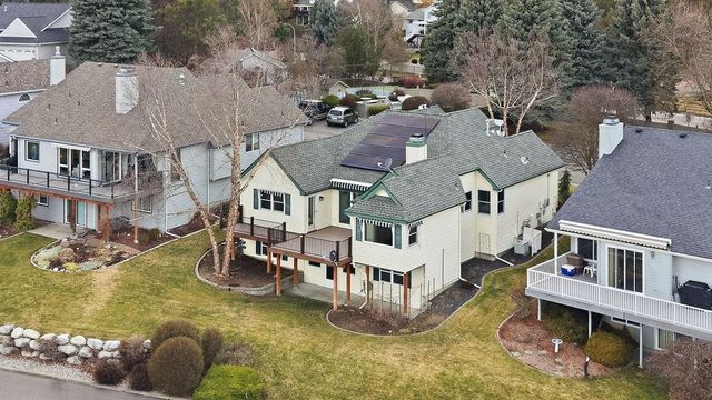 8722 E Boardwalk Ln, Spokane, WA 99212