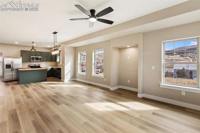 201 W Womack Avenue, Cripple Creek, CO 80813
