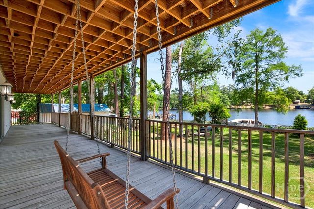 725 Blue Gill Road, Ellabell, GA 31308