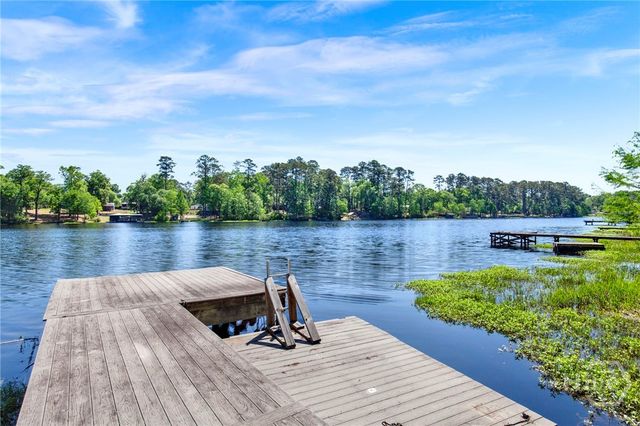 725 Blue Gill Road, Ellabell, GA 31308