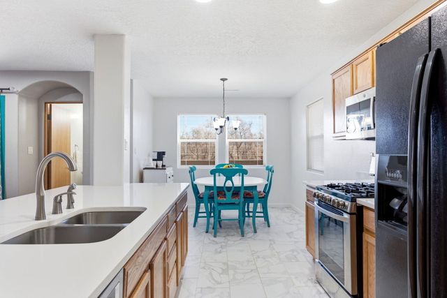 10040 Vista Cantera Lane NW, Albuquerque, NM 87114