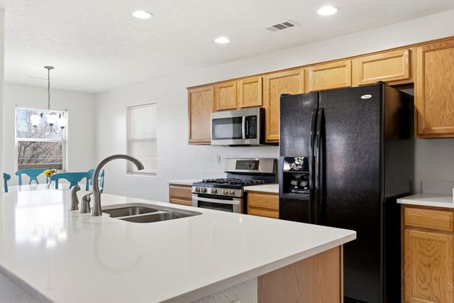 10040 Vista Cantera Lane NW, Albuquerque, NM 87114