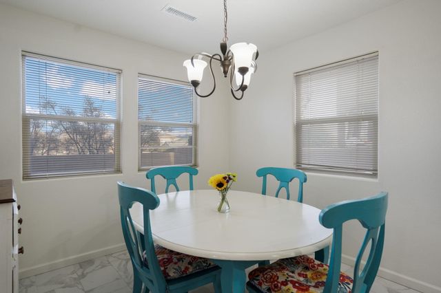 10040 Vista Cantera Lane NW, Albuquerque, NM 87114