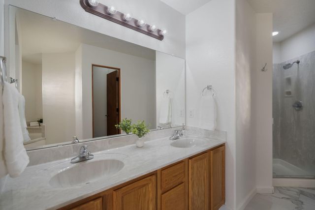 10040 Vista Cantera Lane NW, Albuquerque, NM 87114