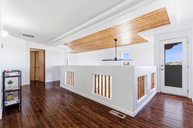 10040 Vista Cantera Lane NW, Albuquerque, NM 87114