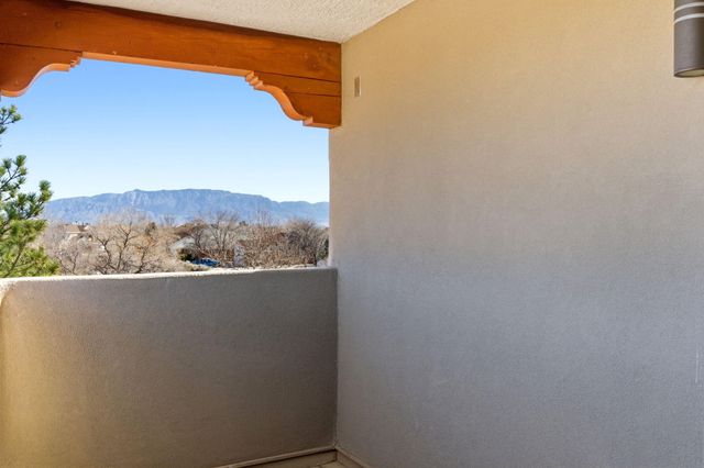 10040 Vista Cantera Lane NW, Albuquerque, NM 87114