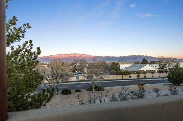 10040 Vista Cantera Lane NW, Albuquerque, NM 87114