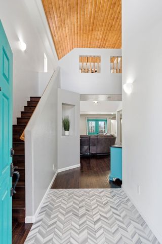 10040 Vista Cantera Lane NW, Albuquerque, NM 87114