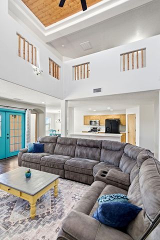 10040 Vista Cantera Lane NW, Albuquerque, NM 87114